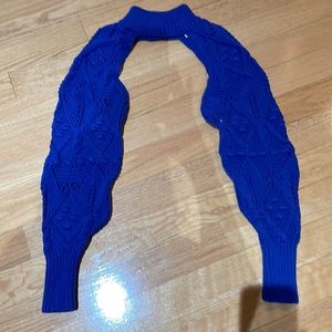 Zara cropped sweater (has only the neck and sleeves)